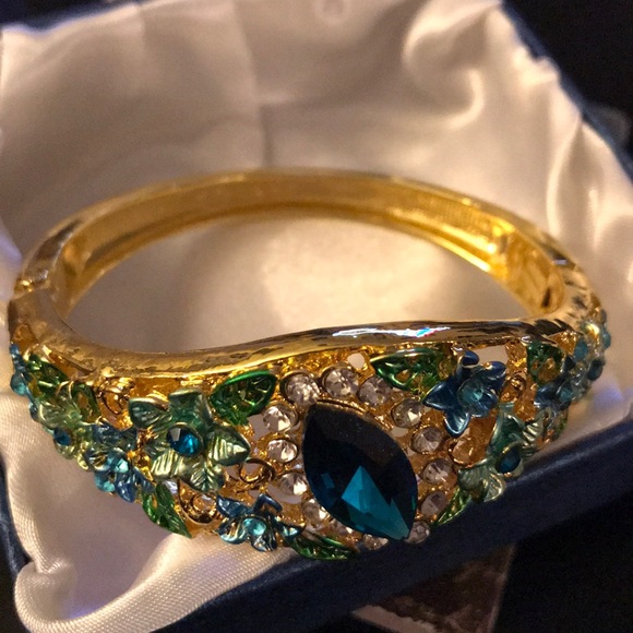 Blue and white Austrian Crystal Enameled Bangle - Picture 2 of 7